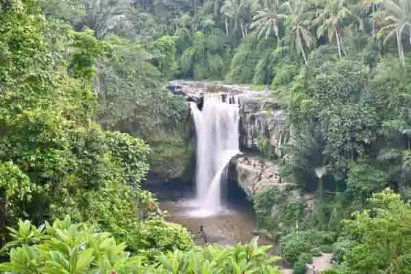 tegenungan waterfall tegenungan waterfall